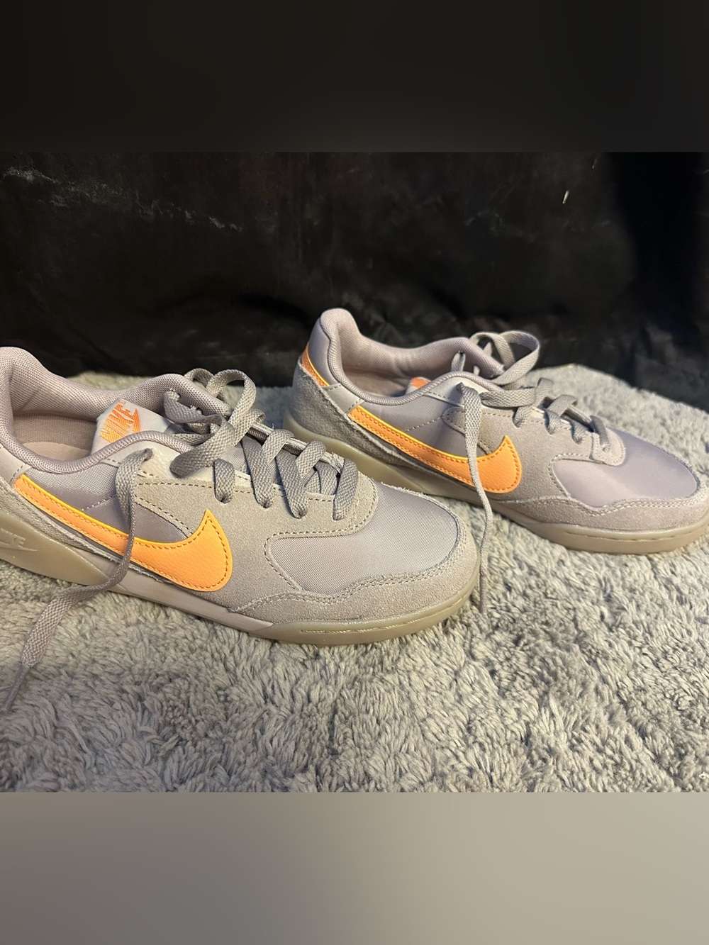 Nike Terra Manta Women’s Suede Shoes in size 6.5 or kids size 5